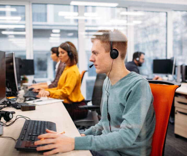 How to Navigate Communication Challenges in Outsourced Contact Center Relationships